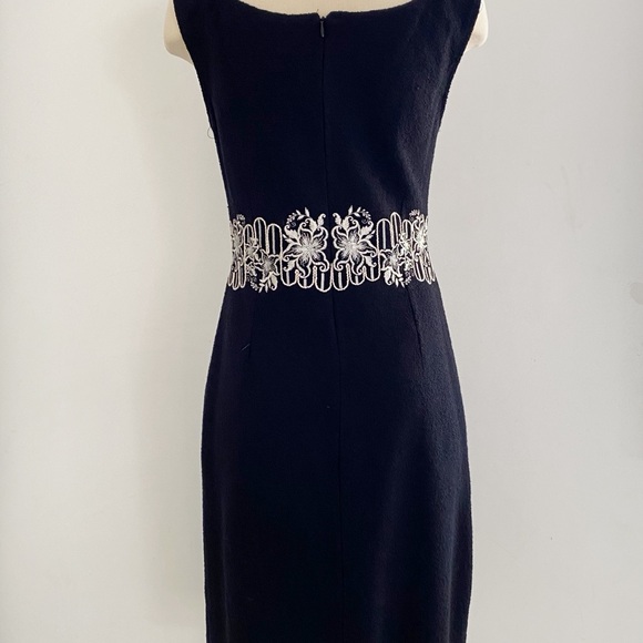 St John Couture Embroidered Silk Knit Dress Sz 8 - Picture 7 of 9